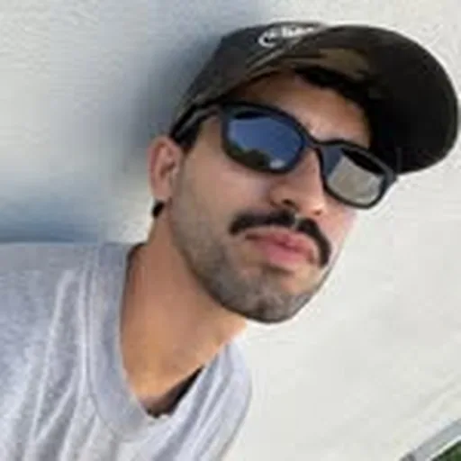 @angelrivz profile image