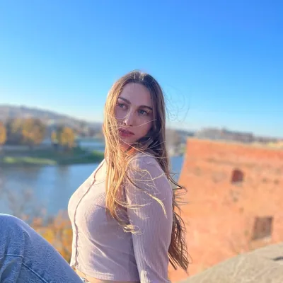 @ann_snesar profile image