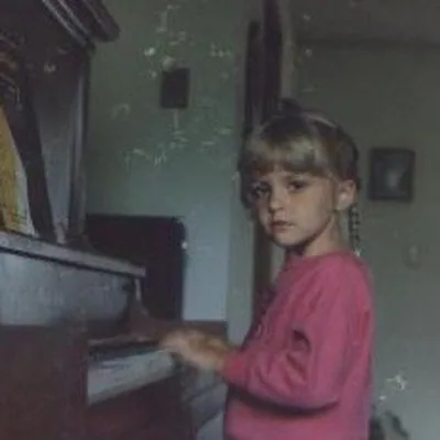@annagilbertmusic profile image