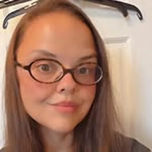 @annakatsanis profile image
