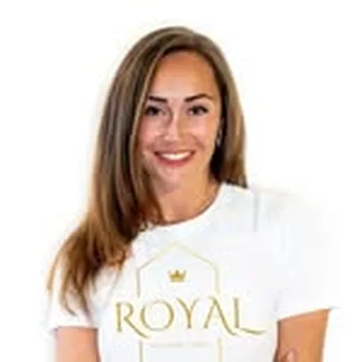 @annavoloshyna profile image