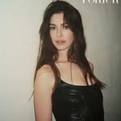 @annehathaway profile image