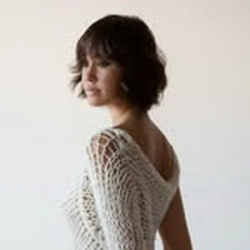 @annieelew profile image