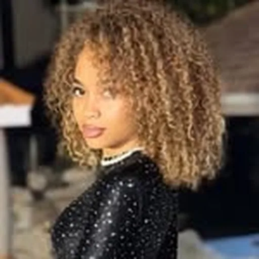 @anyaviibes profile image