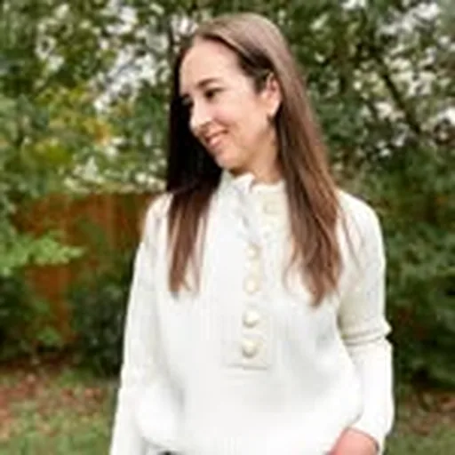 @articlesofdress profile image