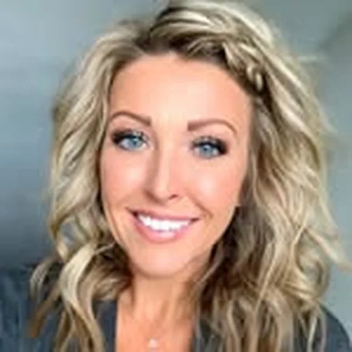 @ashleyericksonbeauty profile image