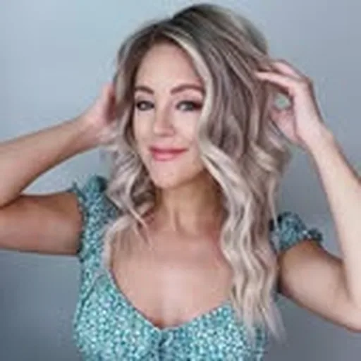 @ashleyisbasicallyblonde profile image