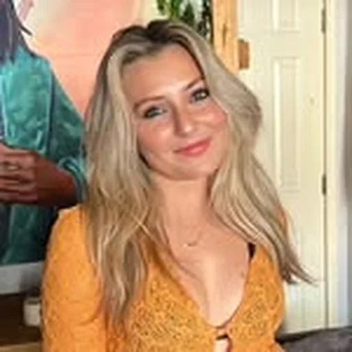 @ashleyworoniecki profile image
