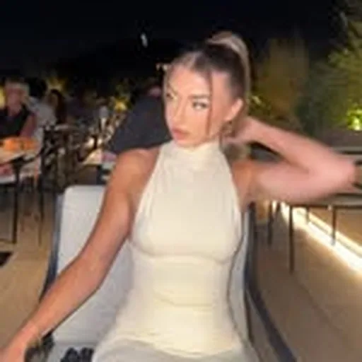 @auryalbrizio profile image