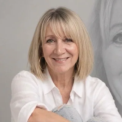 @author_elizabethgreen profile image