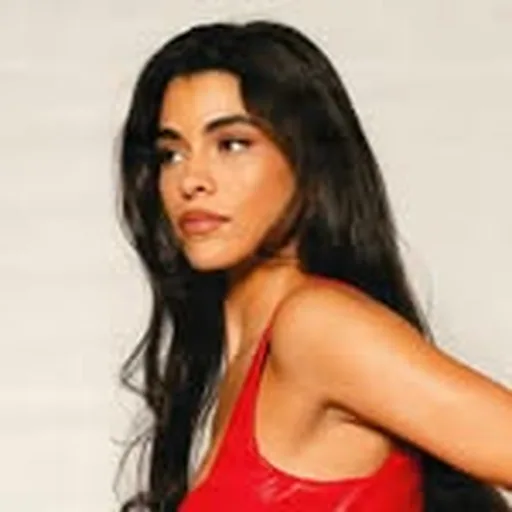 @avasalmaci profile image