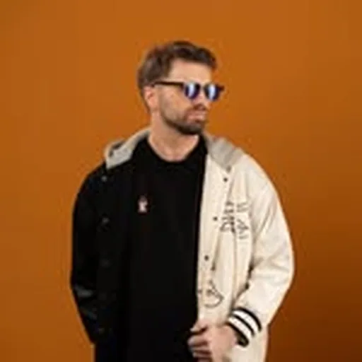 @avilomusic profile image
