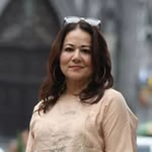 @ayeshiraza profile image