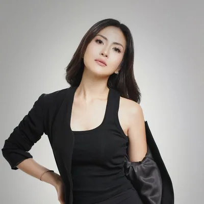 @ayurahartian profile image