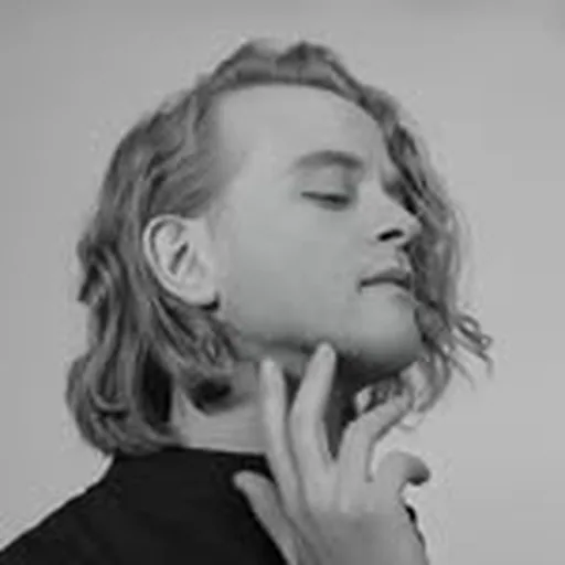 @azhnov profile image