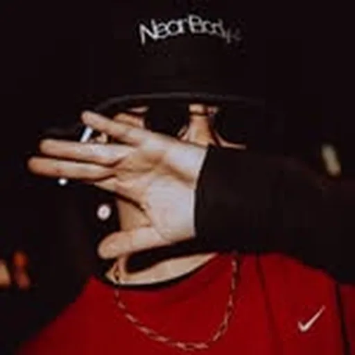 @backwhennn profile image