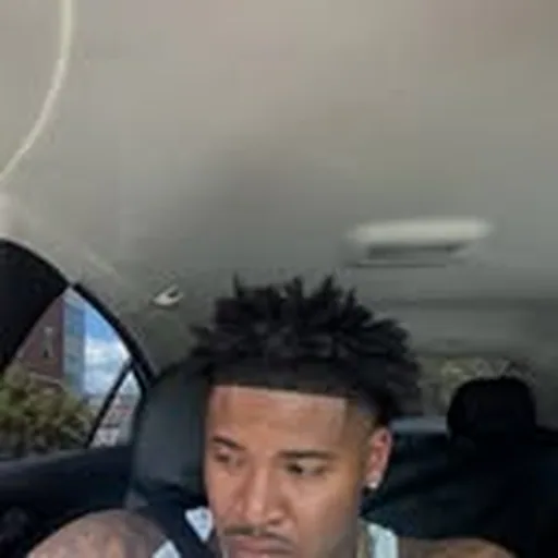 @balloutzionn profile image