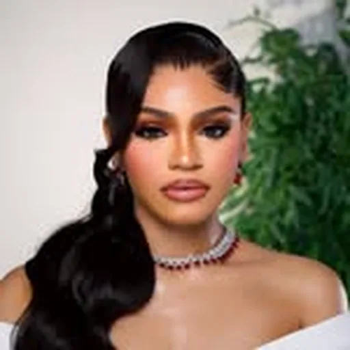 @beautybywura profile image