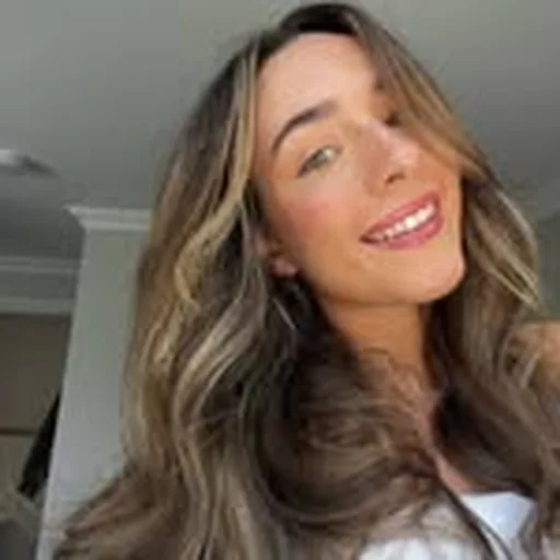 @beccascarletwheeler profile image