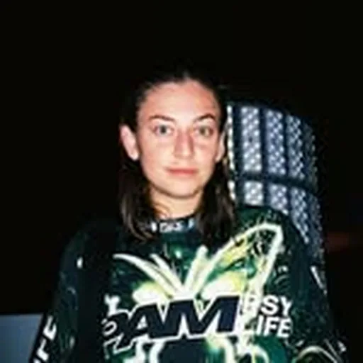 @bellaclaxton profile image