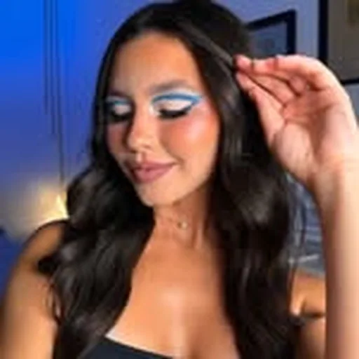 @belladiasmakeup profile image
