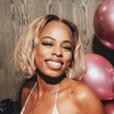 @bellaworldwide profile image