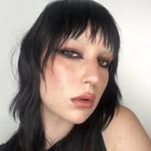 @benkomakeup profile image