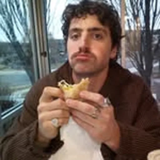 @bennyonhisflipphone profile image