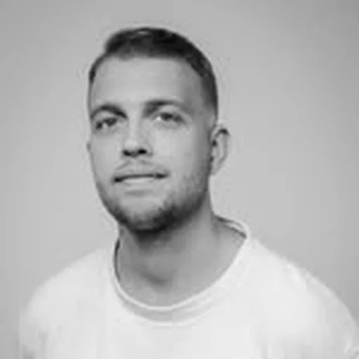 @besquarenl profile image