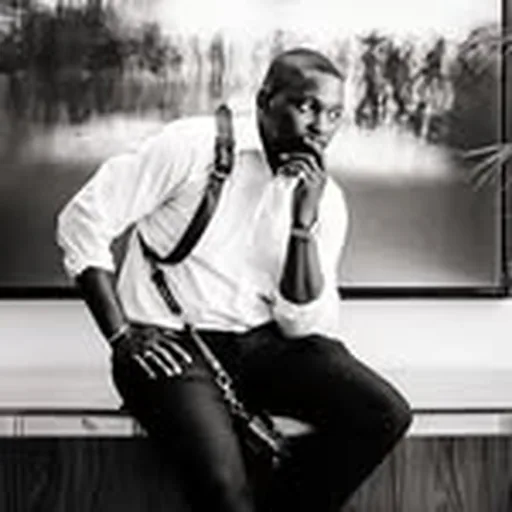 @bigg_ayo profile image