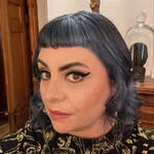 @blackholly profile image