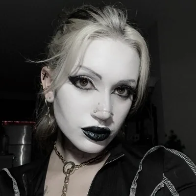 @boogiewomanrae profile image