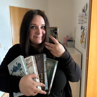 @booksxjess profile image