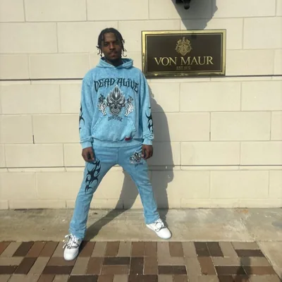 @bosslifeb_ profile image