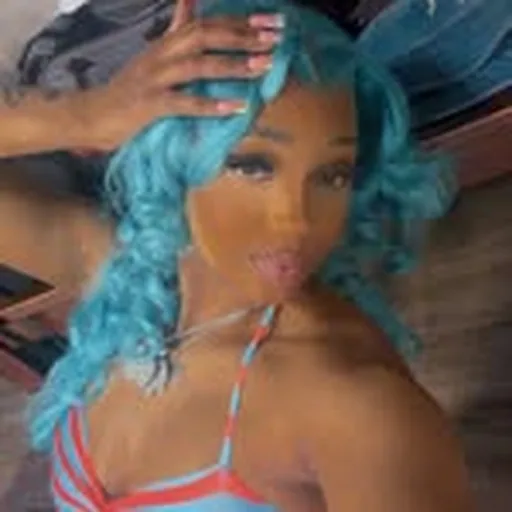 @bougiebratwrld profile image