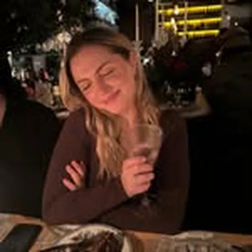 @bravohistorian profile image