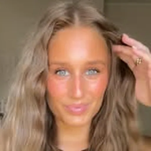 @byemmaleah profile image
