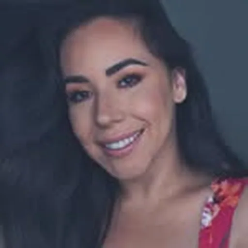 @bylynny profile image