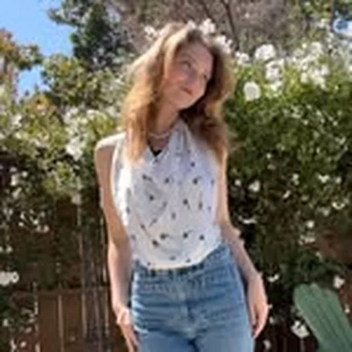 @bysydneyyeager profile image