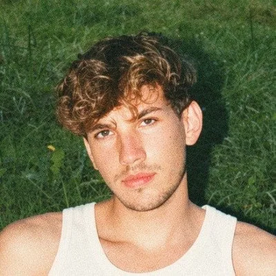 @c_rom_ profile image