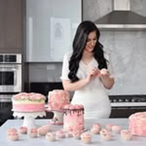 @cakesbylalae profile image