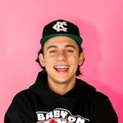 @calesaurage profile image