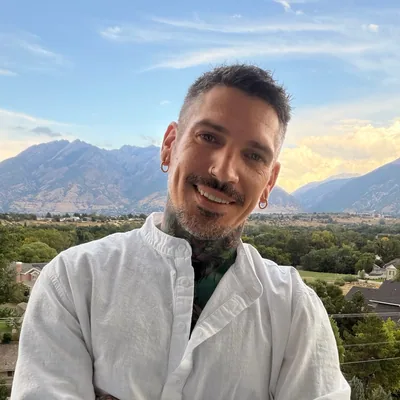@calisoberquinn profile image