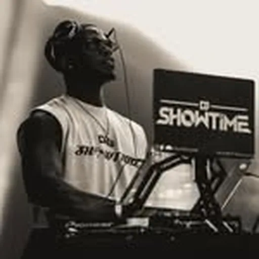 @callmeshowtime profile image