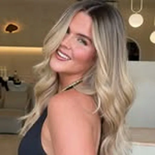 @caraghhayesmakeup profile image