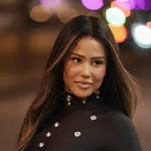 @carinachatel profile image
