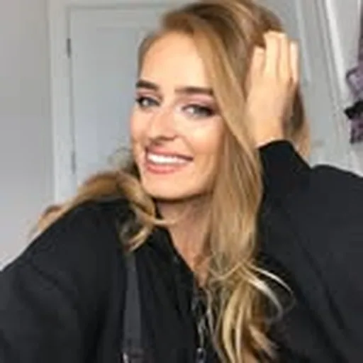 @carlaoneill profile image
