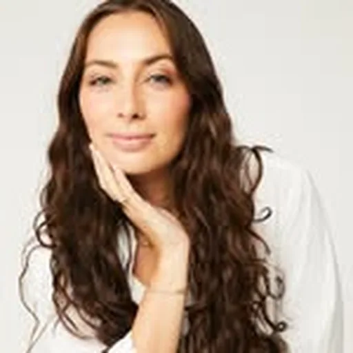 @carlyshap profile image