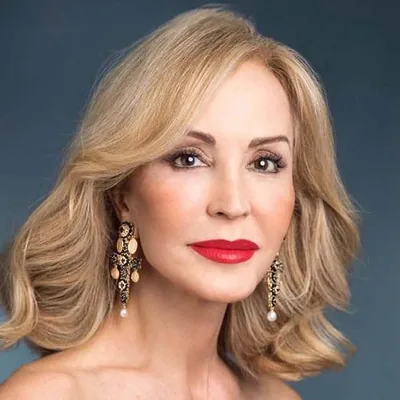 @carmen_lomana profile image