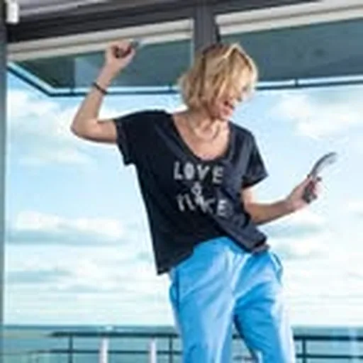 @caroline_neron profile image